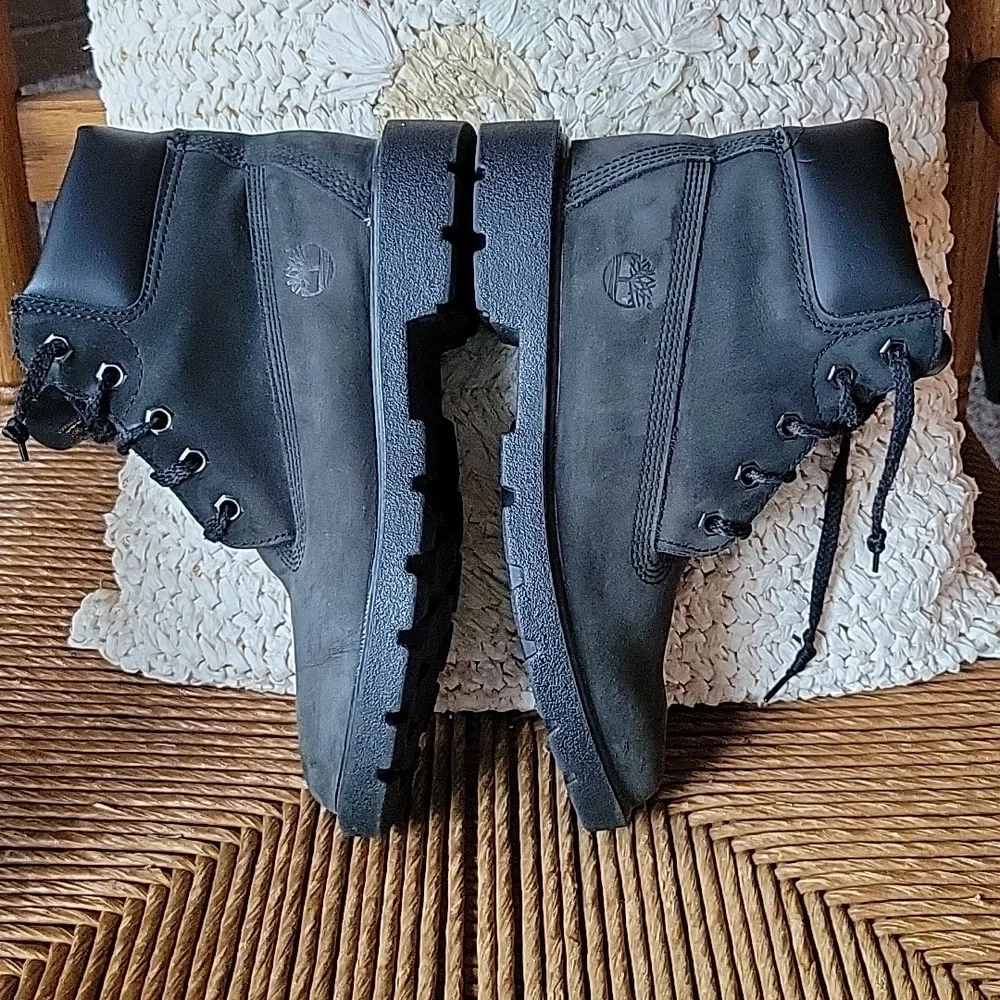 Timberland  boots, grayish black, size 4 junior